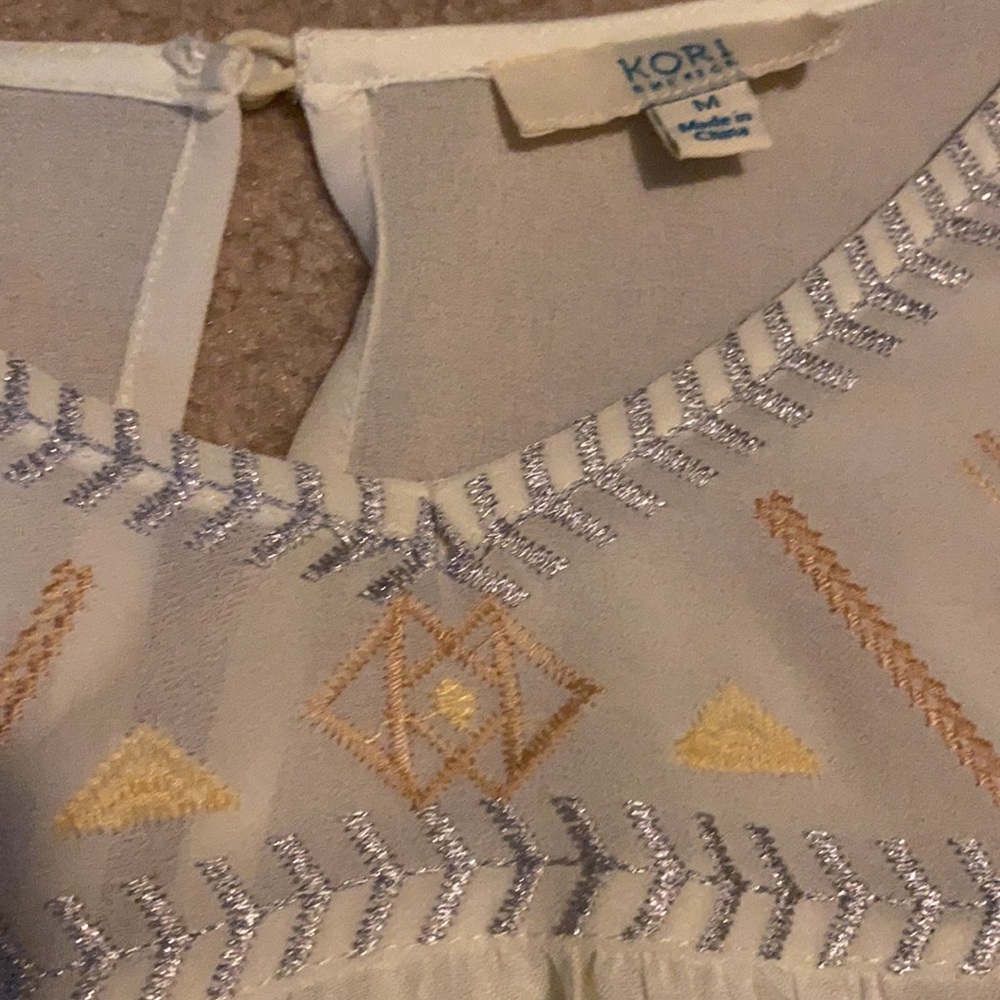 Blouse - Picture 2 of 2